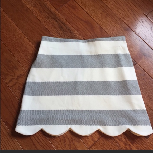 Topshop Dresses & Skirts - Topshop Lined Scallop Striped Mini Skirt